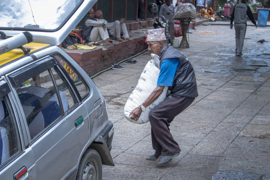 Rural farmers travel to Kathmandu for fertilisers, only to return empty-handed