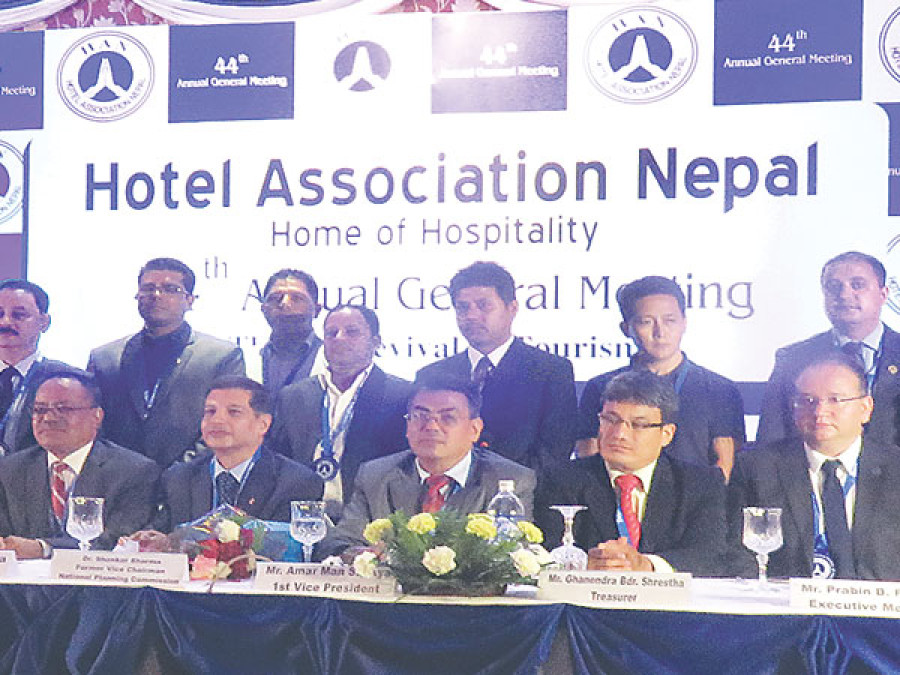 Expedite fast track, SIA projects: HAN