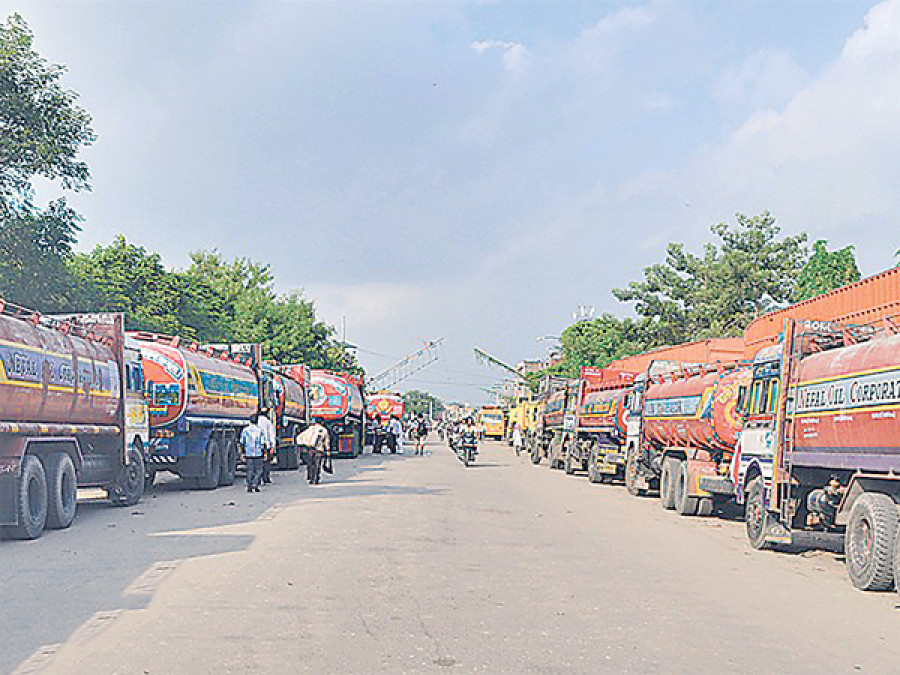 Stranded trucks result in Rs1b detention charges