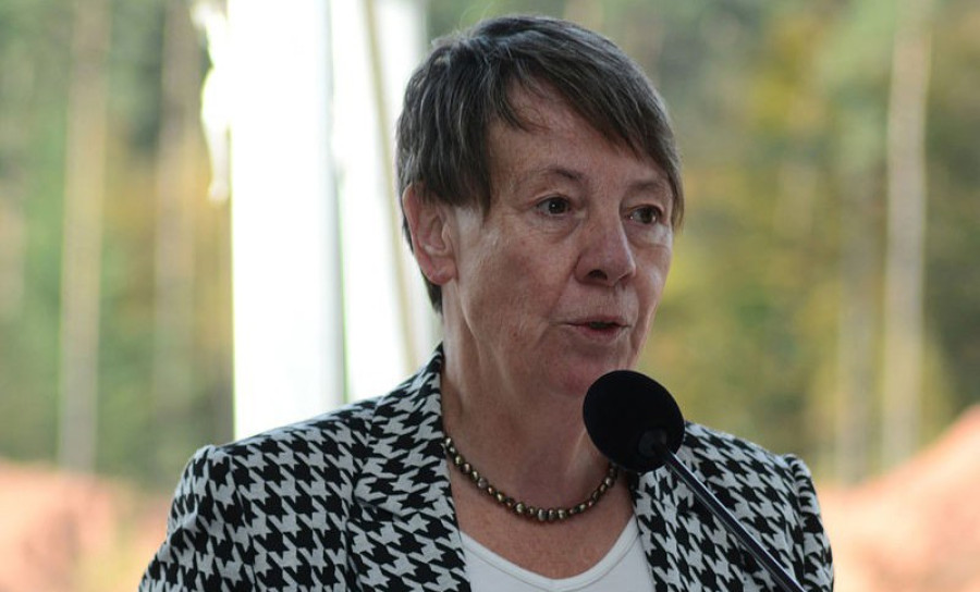 German minister urges all to take part in local elections