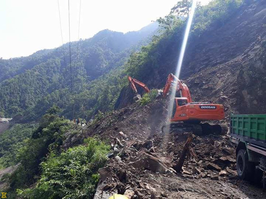 Traffic resumes along Narayangadh-Muglin road section 