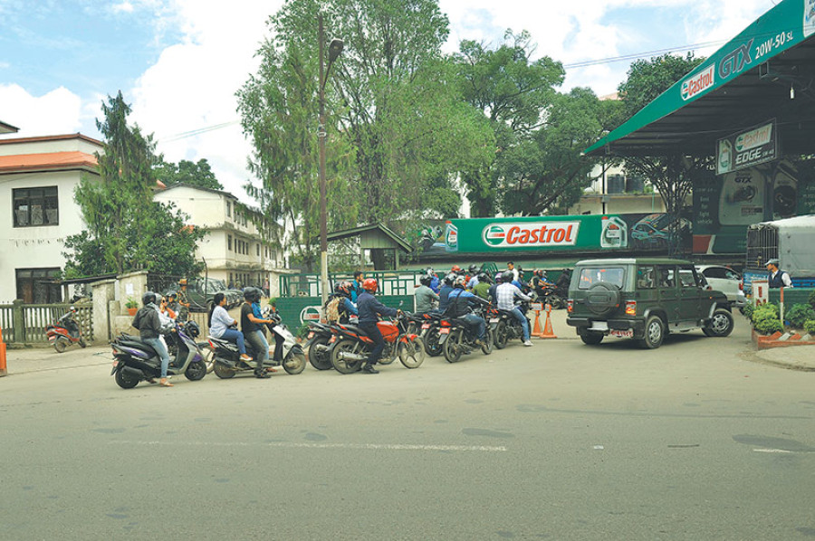 Oil shortage ends after NOC pacifies dealers