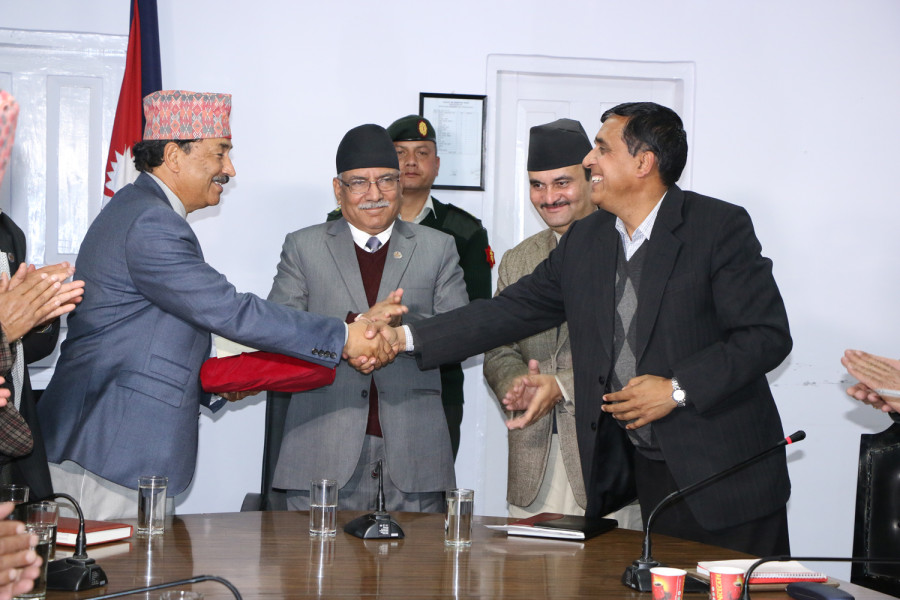 Govt receives state restructuring report on special, protected, autonomous zones 