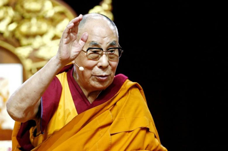 Dalai Lama says Chinese hardliners have parts of brain missing