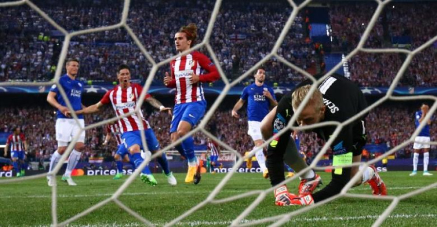 Disputed Griezmann penalty gives Atletico edge over Leicester