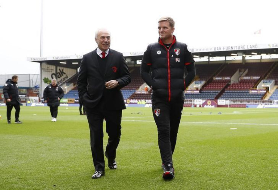 Bournemouth chairman gives Howe vote of confidence
