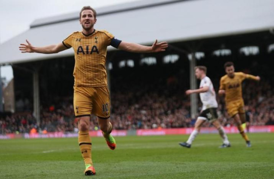 FA Cup - Kane nets hat-trick as Tottenham stroll past Fulham