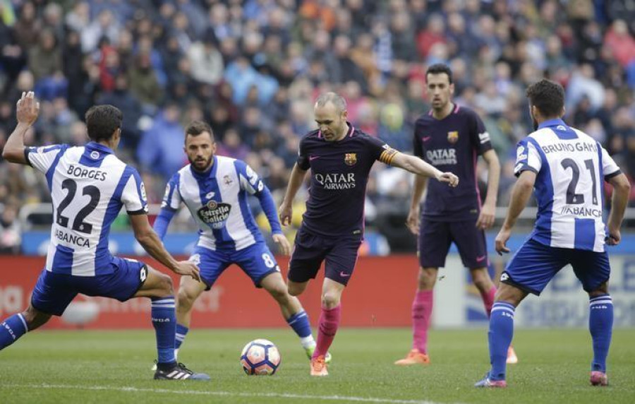 Barca stunned by Deportivo, Ramos heads Real top