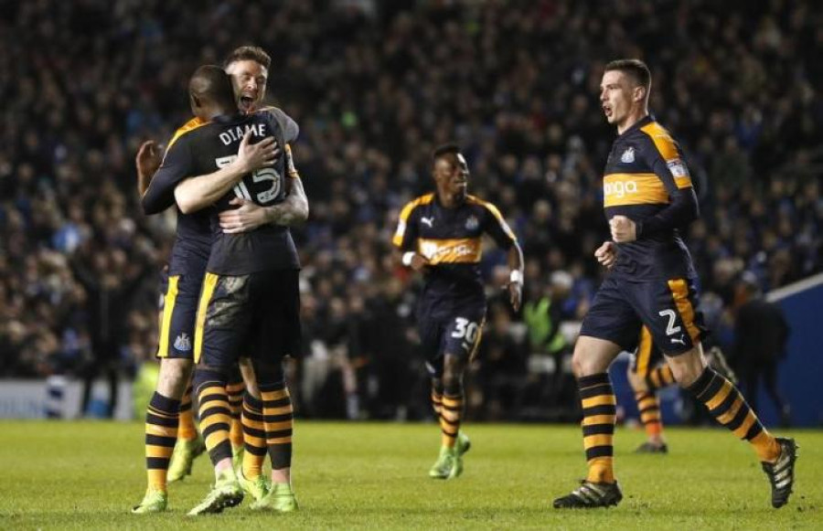 Newcastle snatch late winner in summit battle with Brighton