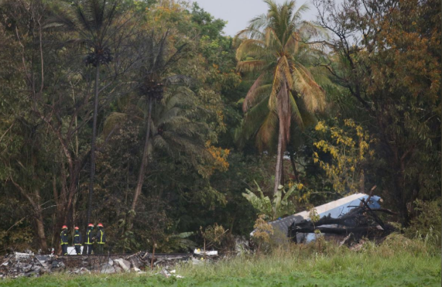 Over 100 killed in Cuba plane crash 