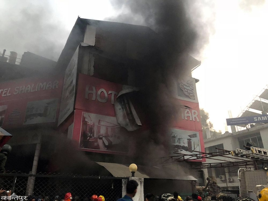Fire breaks out at hotel in Sundhara