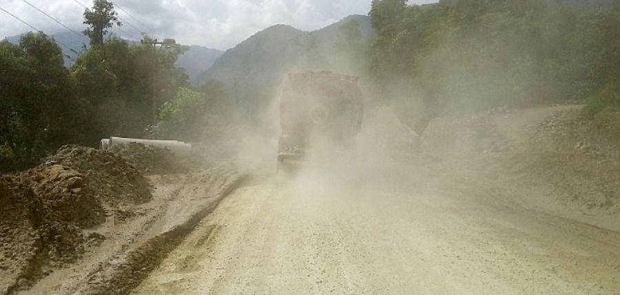 Driver critically injured after falling rock hits micro bus 
