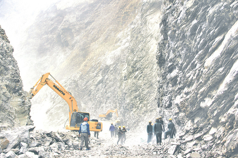 Govt plans tender call to blacktop Mailung road