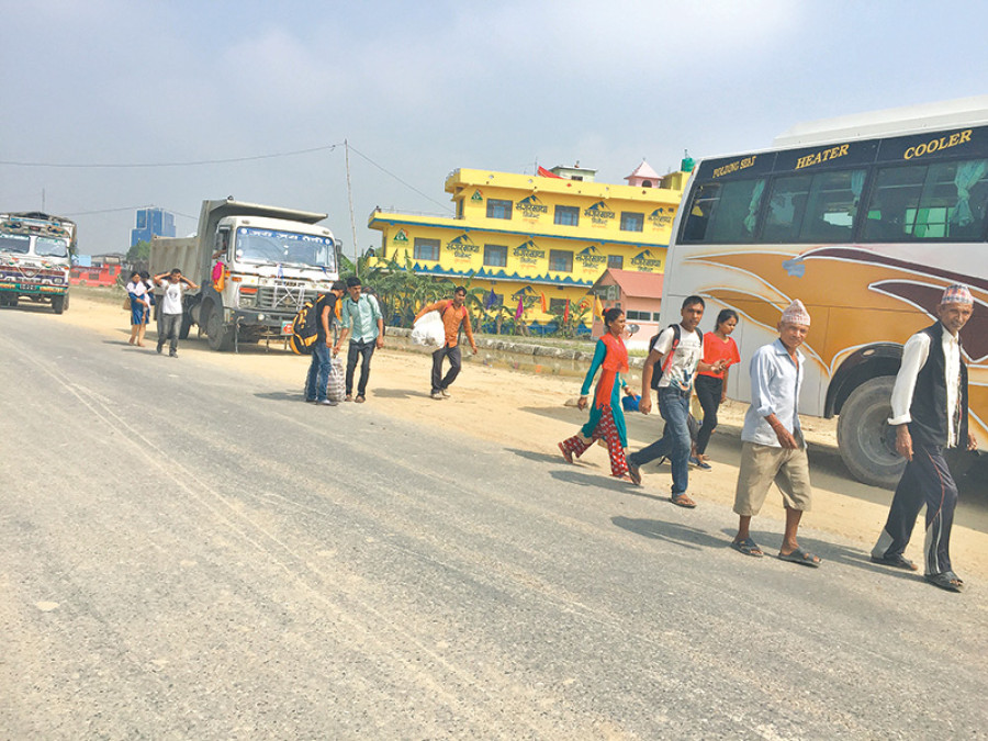 Banda affects life in Dhangadhi for second day in succession