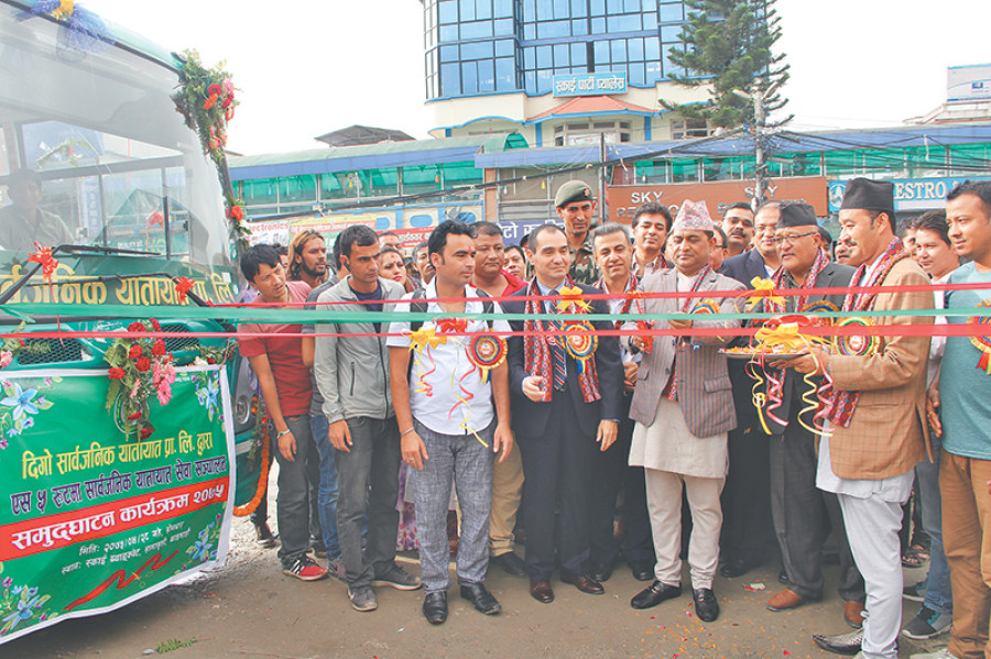 High-tech, low-emission buses replace micros