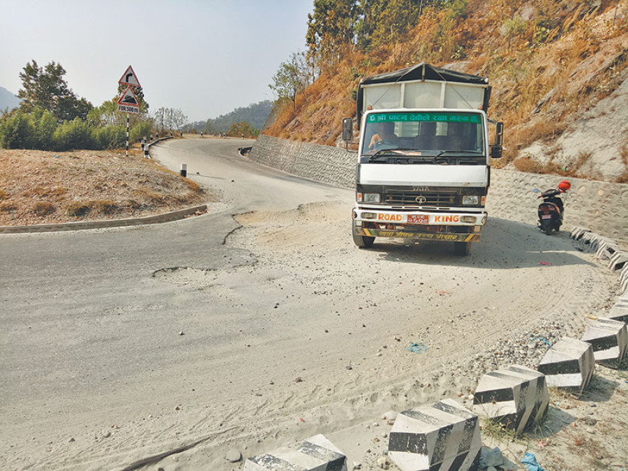 SC orders govt to bar heavy vehicles from BP Highway