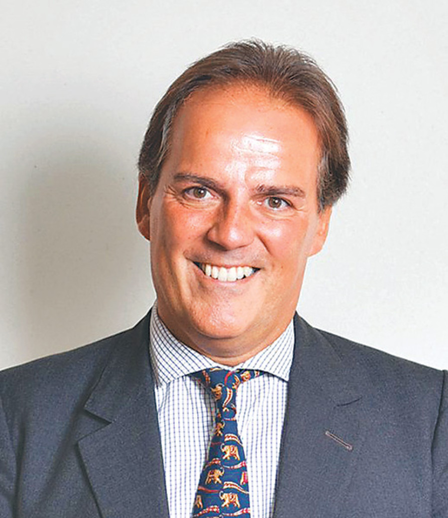 British minister arrives tomorrow