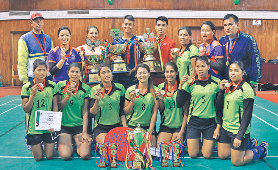 Shuttler Ratnajit clinches men’s singles title