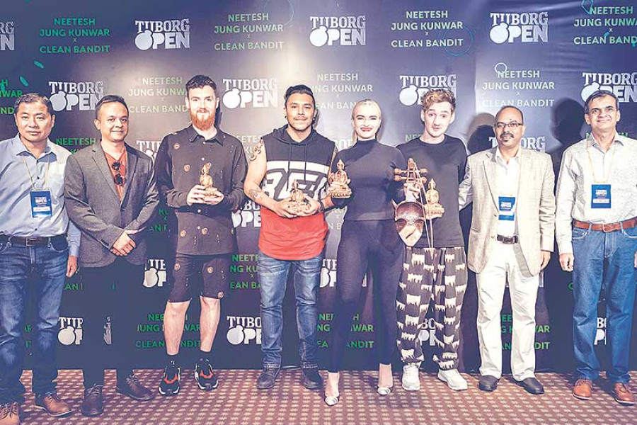 Neetesh performs with British electro trio Clean Bandit