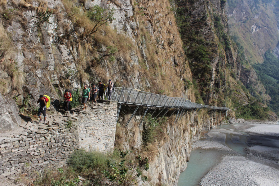 Manaslu Himal draws mountaineers and tourists in droves