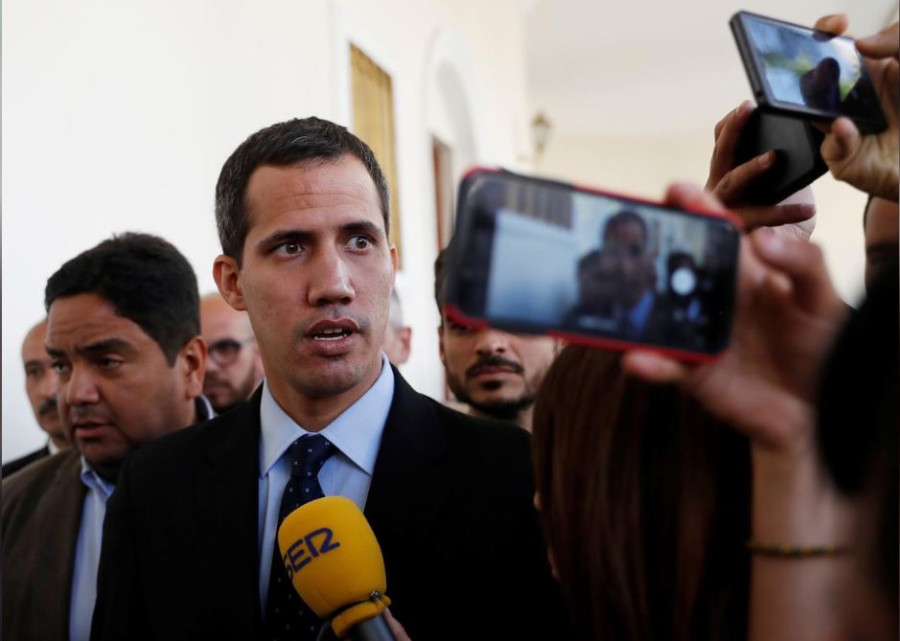 Don't deal in Venezuelan gold, White House says, in anti-Maduro push