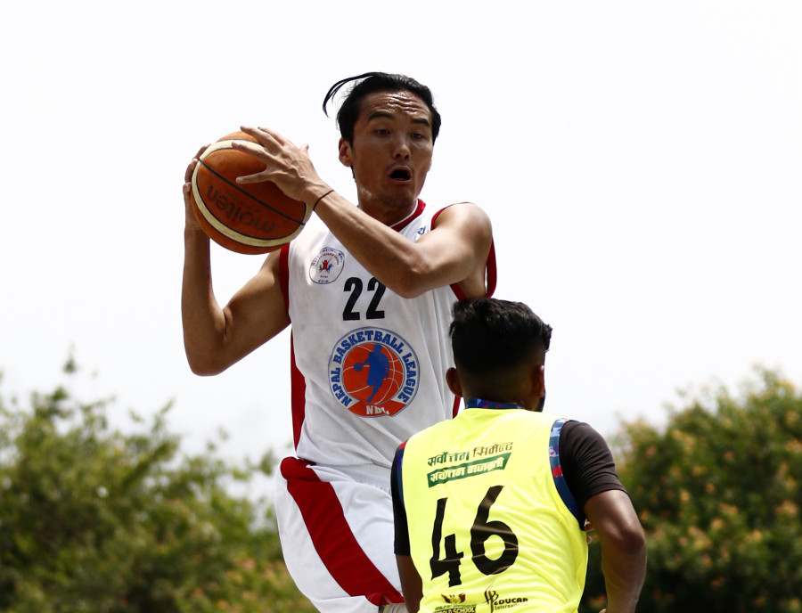 Police vault back into contention for playoffs