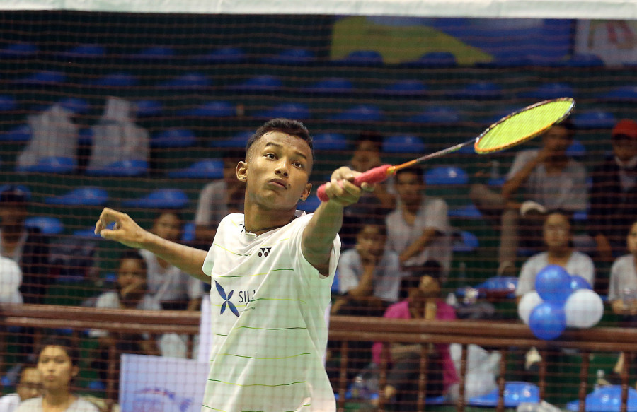Shuttler Dahal crashes out from semi-final