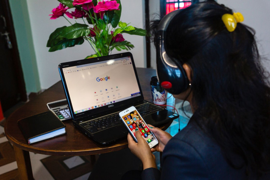 Labour movements, adrift