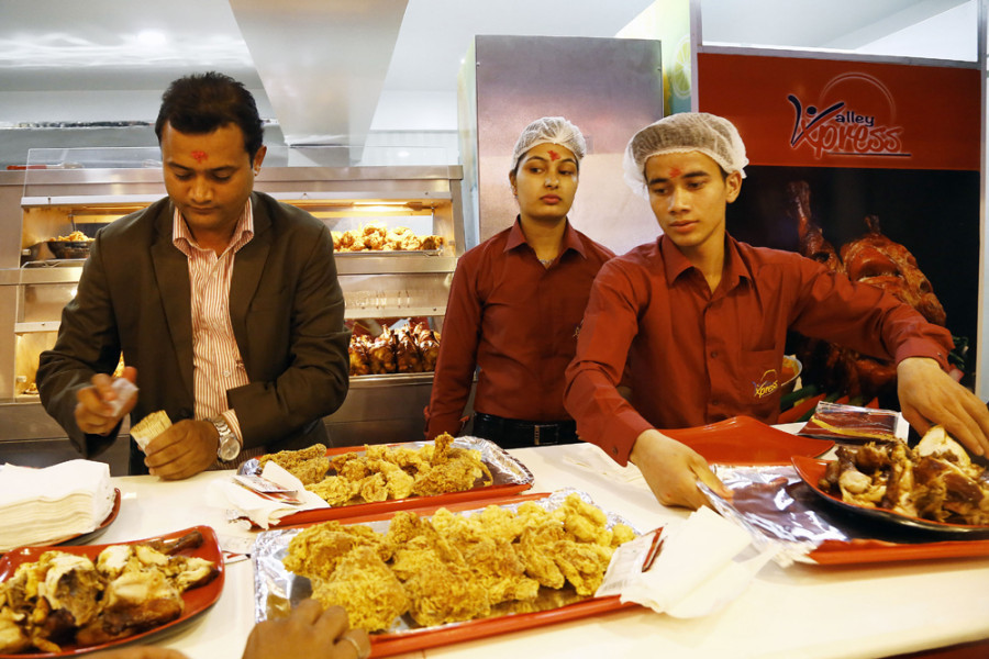 Restaurant workers put under financial strain due to lockdown