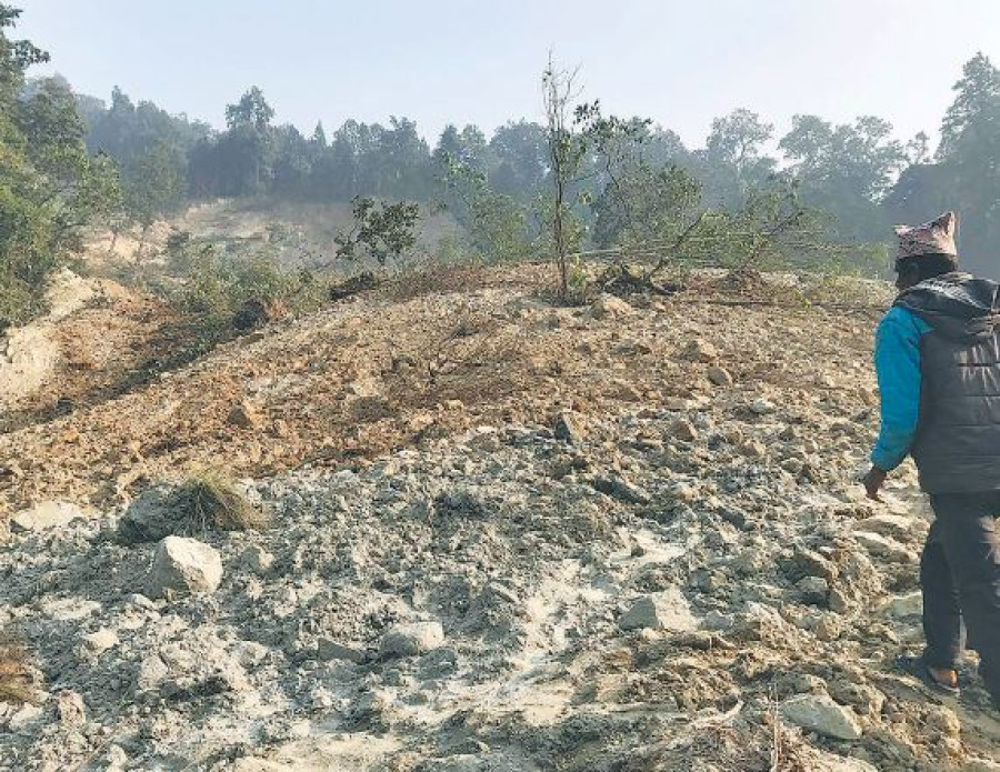 Massive landslide in Someshwor hill dams Parui stream