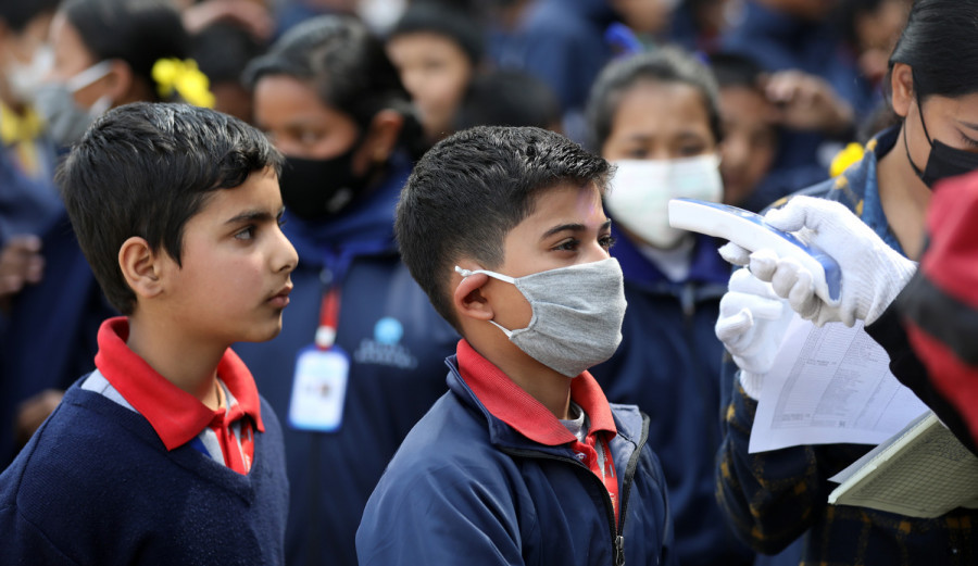 Reduction of school curriculum by 30 percent but only seven months of academic calendar remain