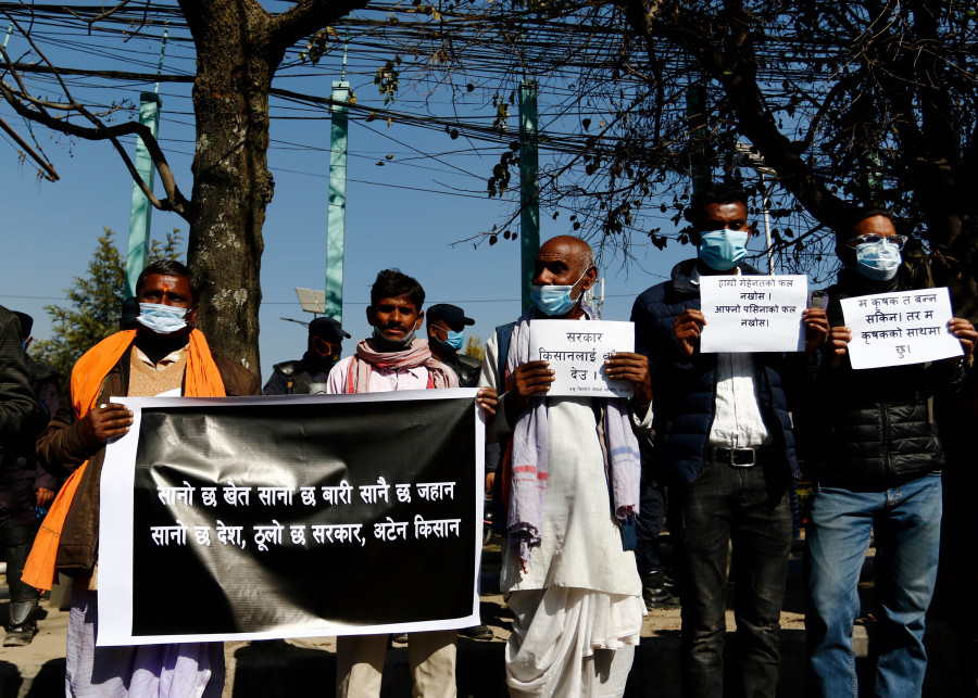 Sugarcane farmers call off their protest as government promises payment in 21 days