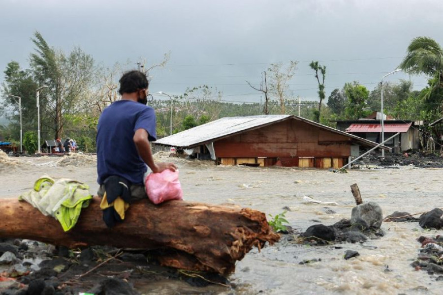 Ten dead, three missing as 2020's strongest typhoon slams Philippines