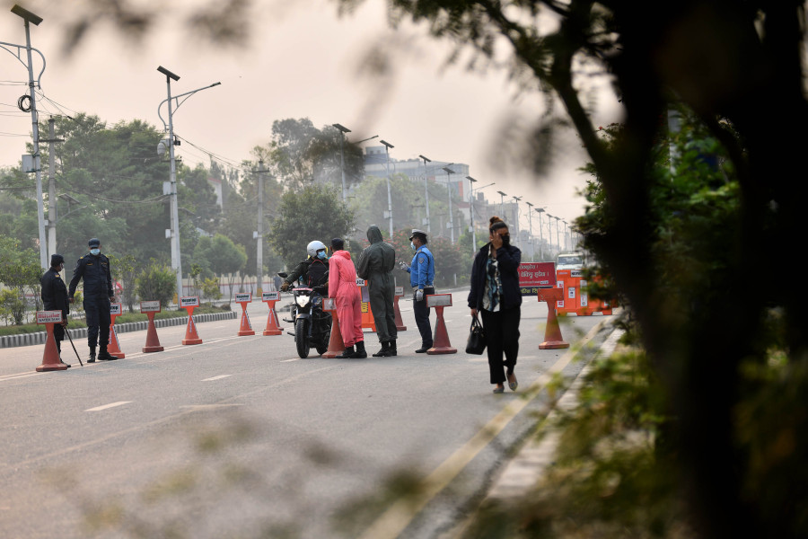 Court says to allow online delivery, but government taking its time