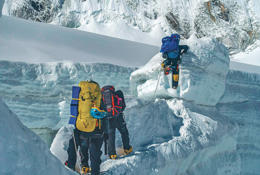 Everest climbing season extended to June 3 as scores wait for fair weather