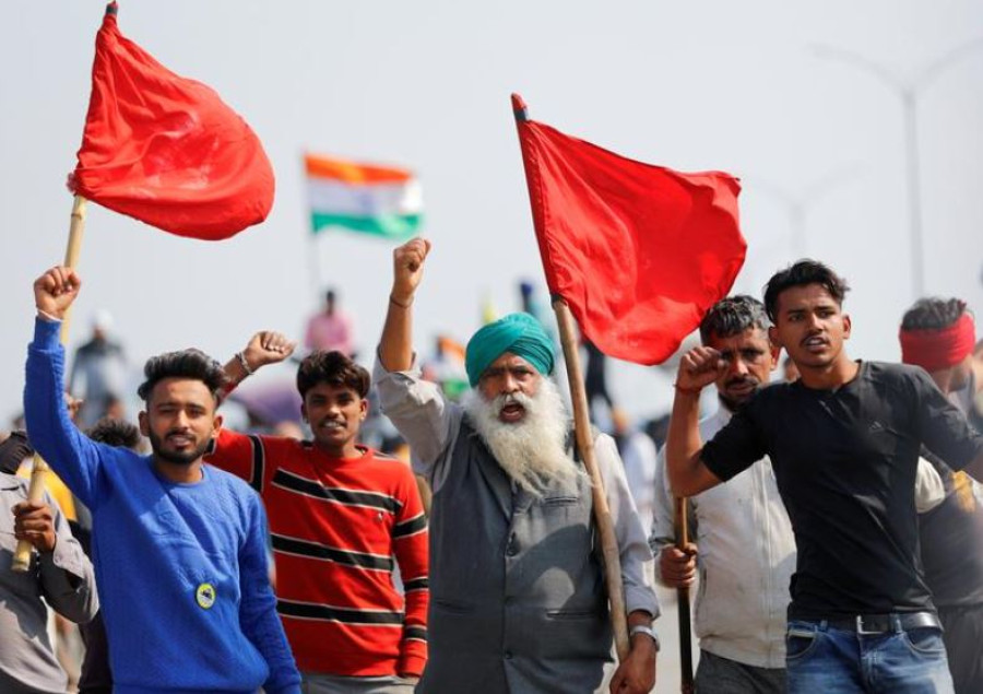 Indian farmers block highway outside Delhi to mark 100th day of protest