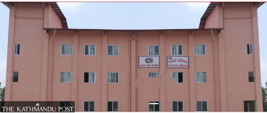 Two more judges expelled for bad conduct, incompetence