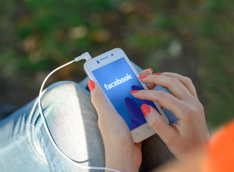 Social media dissociation