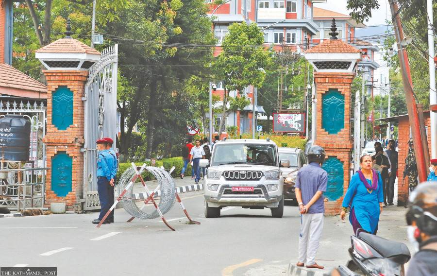 Panel probing tax tweak charges seeks film footage from Singha Durbar gates