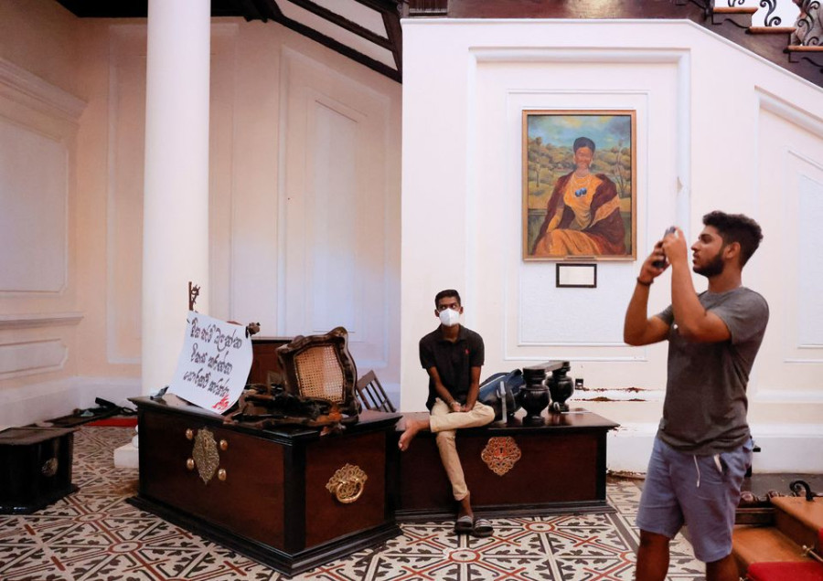 Sri Lanka protesters plan to occupy president and PM’s residences until they quit