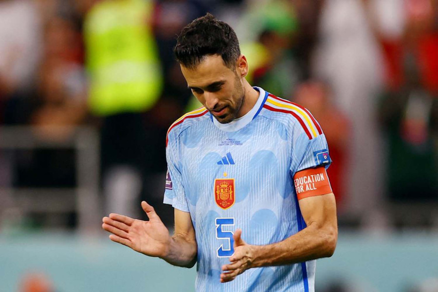 Spain captain Busquets retires from international football