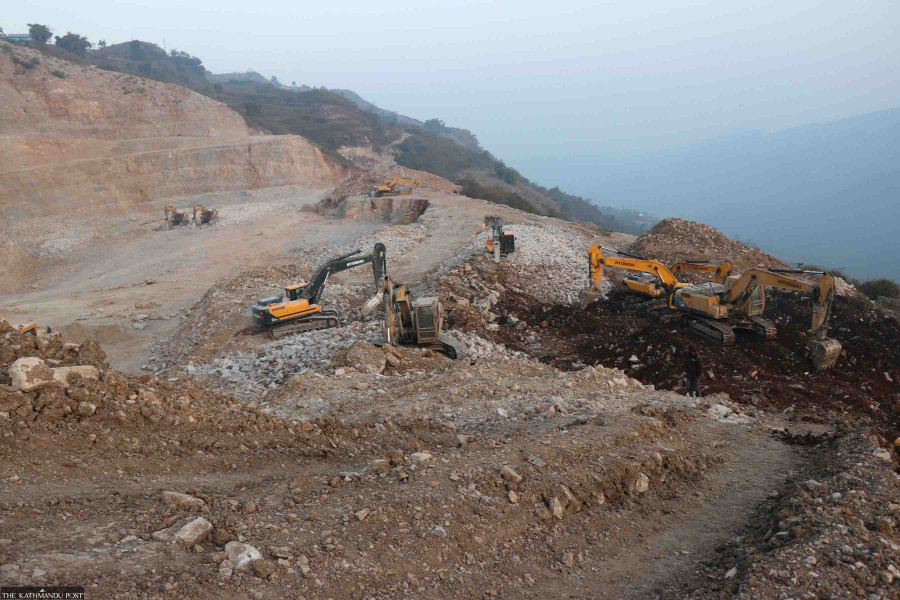 Contractors demand deadline extension for 3,000 projects, again