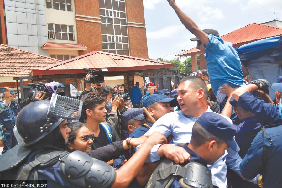 Cabinet under fire for dropping case against teacher’s attackers