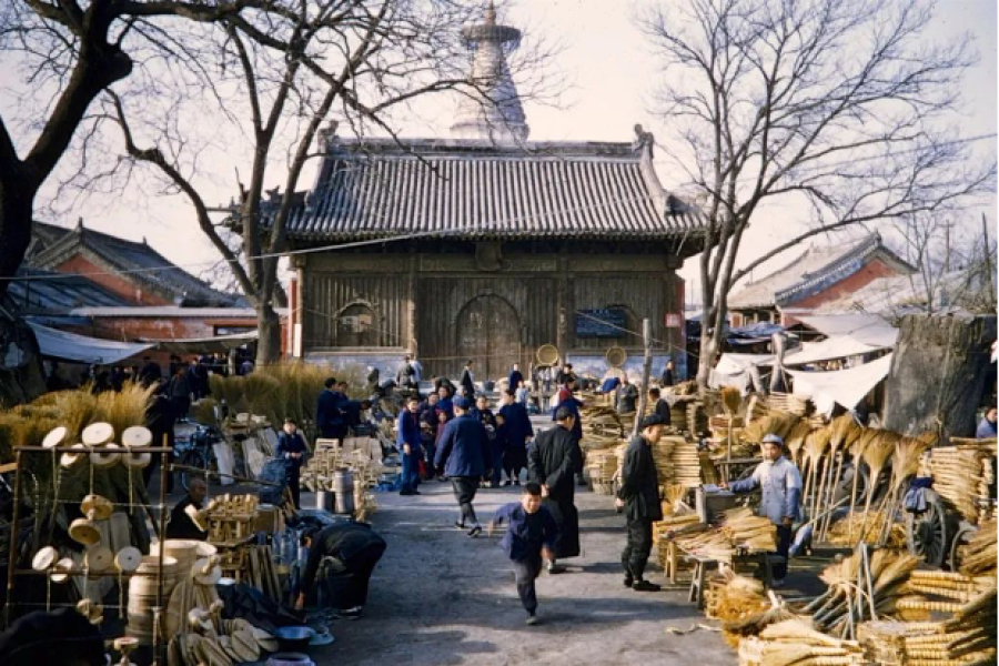 Life and Legends under the Miaoying Temple