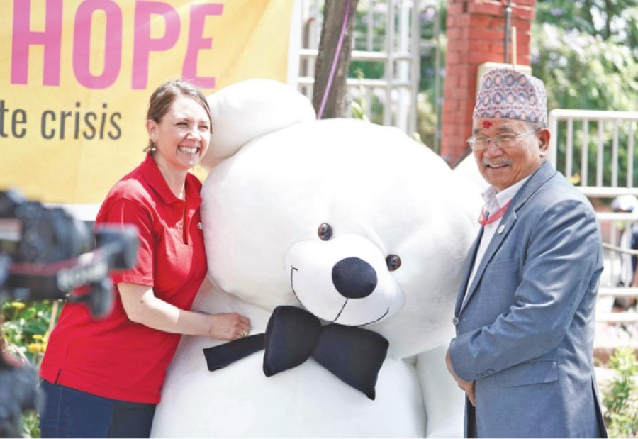 An ‘Air Bear’ to highlight impact of air pollution on children