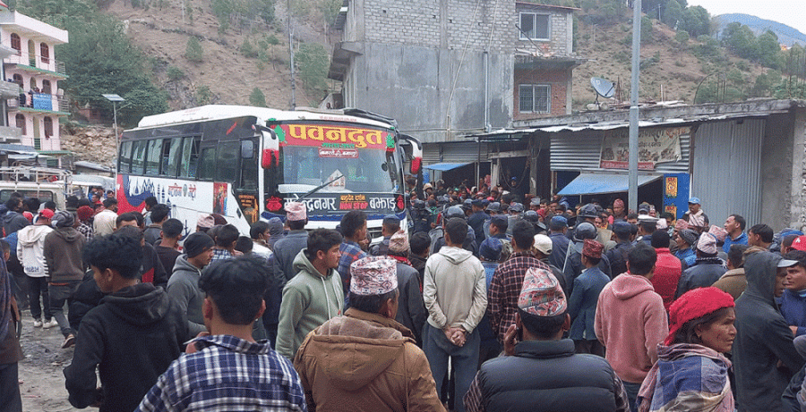 Chainpur tense after child dies in road mishap