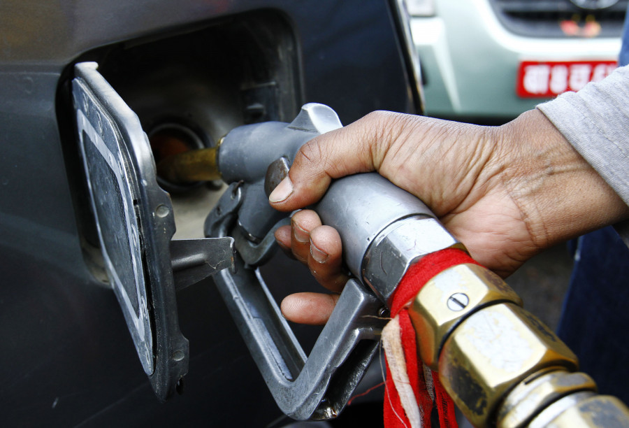 Nepal Oil Corp slashes fuel prices