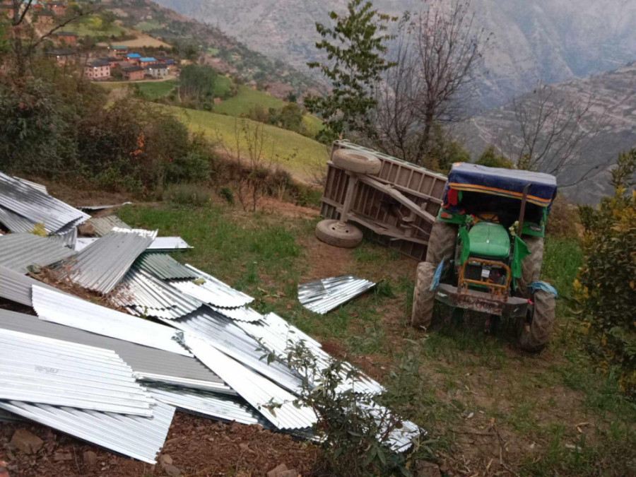 5 killed as tractor carrying quake relief topples