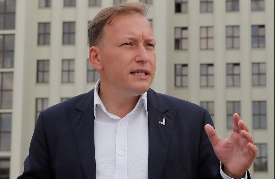 Belarus detains former presidential candidate