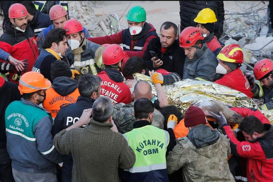 Turkey Earthquake Rescuers Find ‘miracle Survivors But Frustration Grows 2456